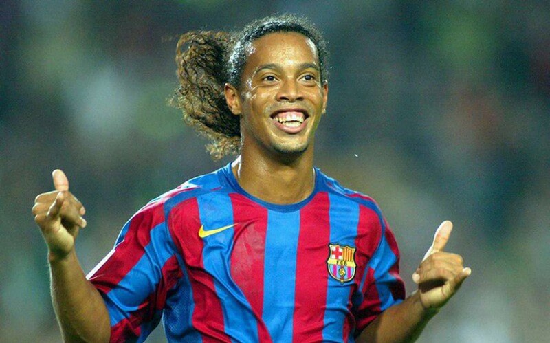 Ronaldinho bao nhiêu tuổi? Tiểu sử – sự nghiệp của siêu sao bóng đá