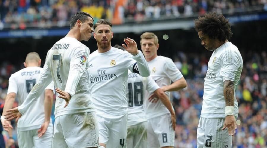 Khám phá đội hình Real Madrid 2016 bất khả chiến bại